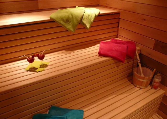 Rustic With Pool Hébergement de vacances *