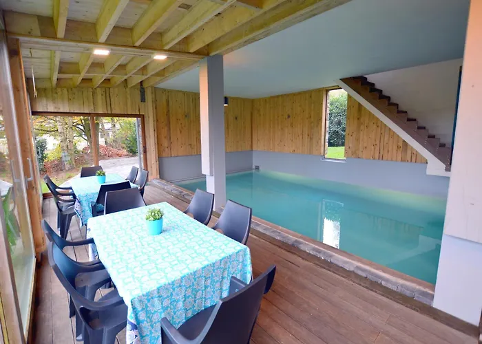 Rustic With Pool Waimes